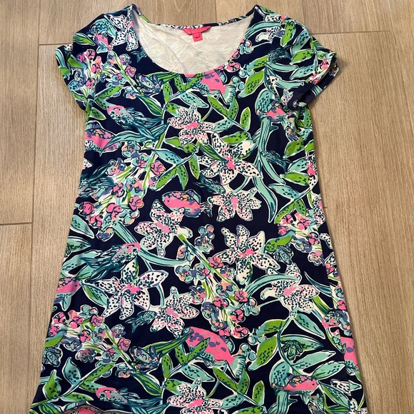 Lilly Pulitzer Dresses & Skirts - Lilly size Large